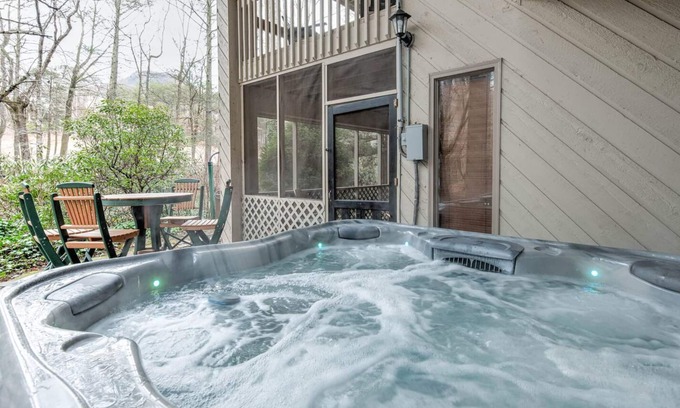 Lake Lure House | Rumbling Falls-5BR, 3.5BA, bold rushing creek, fire pit, hot tub, pool table, in Resort.