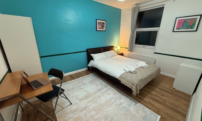 Shacklewell Apartment | Rumi's Serenity