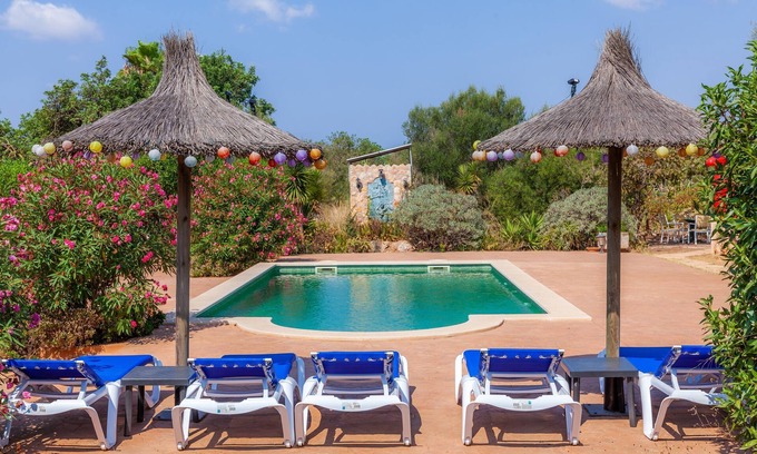 Son Antem Villa | Rural charme with communal pool – Casa Geminis