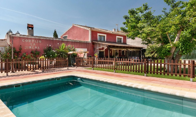 Caravaca de la Cruz House | Rural House 'Cortijo La Jimena' with Mountain Views, Private Pool and Wi-Fi