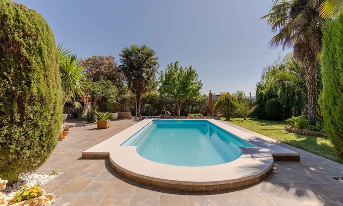 Niguelas Ski Chalet | Rural house with pool, garden and BBQ