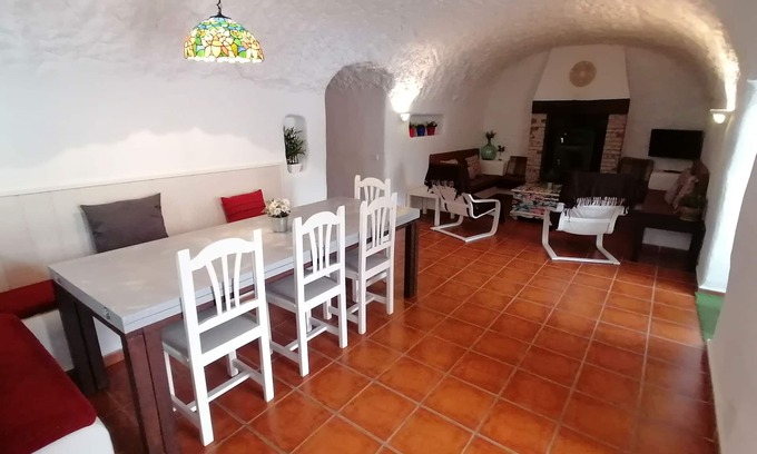 Freila Resort | Rural lodging Cuevas Adonia I