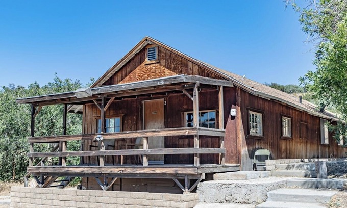 Maricopa Cabin | Rustic 5BR Cabin in Glamping Resort w/Firewood for Relaxing Evening