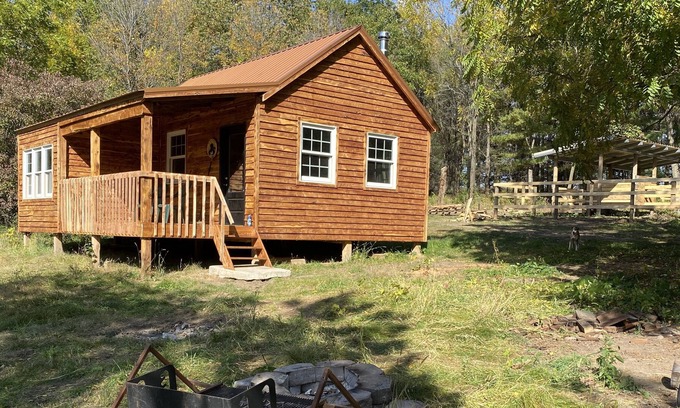 Kesley Cabin | Rustic Cabin w/pond. Secluded in the woods with walk in access.