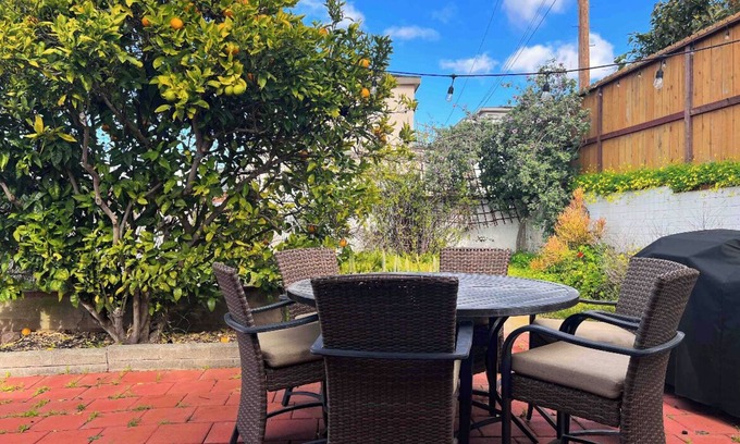 Sunset Cliffs House | Rustic Coastal Retreat in Sunset Cliffs - 3bed/2ba