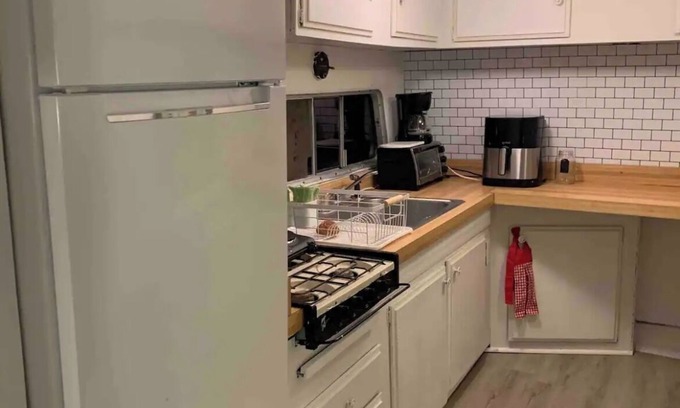 Arcadia Cabin | Rustic cottage on 7 acre property with farm animals