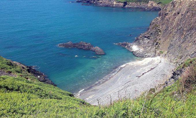 Dinas Cross Cottage | Rustic Cottage Set In Stunning Coastal Farm
