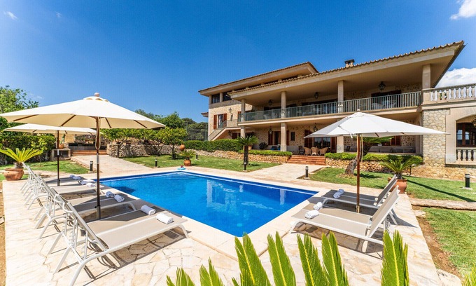 Costitx Ski Chalet | Rustic Finca in Mallorca Son Tomasset with pool