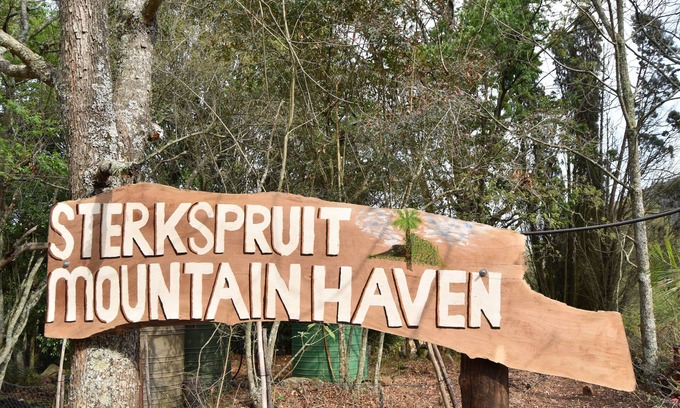 Schoemanskloof Other | Rustic Guest Farm set high above Schoemanskloof Valley