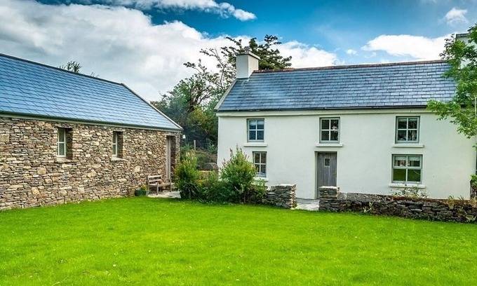 Drimoleague House | Rustic Holiday Cottage To Rent In The Hills Of Bantry Bay