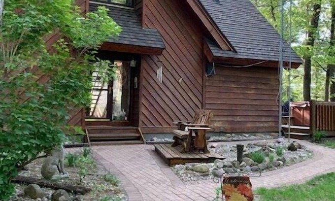 Friendship House | RUSTIC HOME WITH PRIVATE PIER ON LAKE ROCHE-A-CRI - PET FRIENDLY