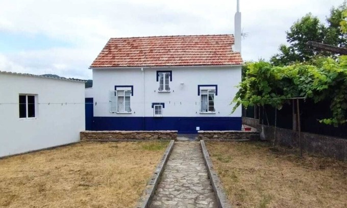 Muros Cottage | RUSTIC HOUSE NEXT TO THE SEA.
