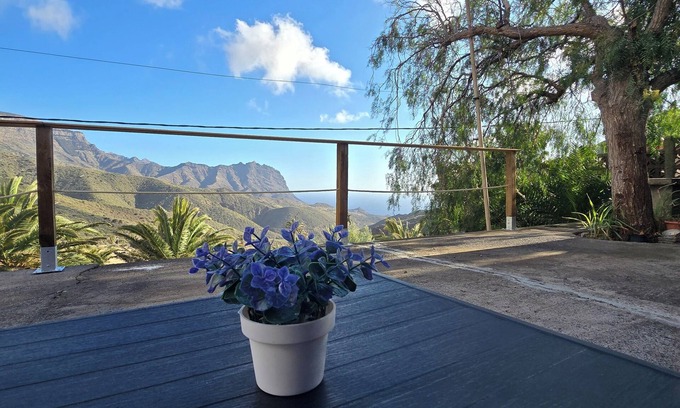 Vallehermoso House | Rustic House Sea Views & Minibar