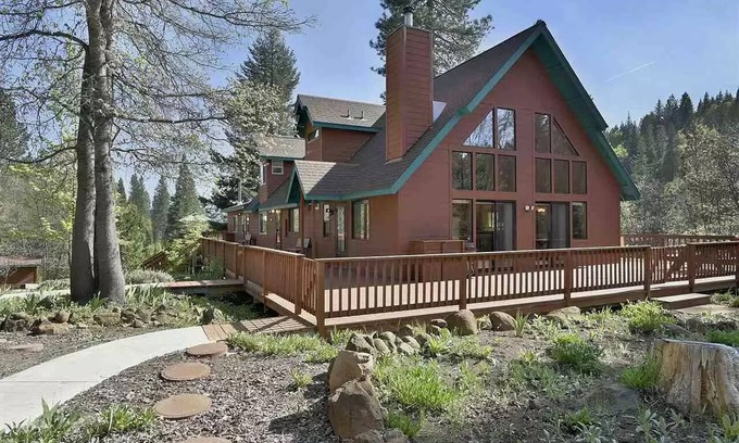 McCloud Cabin | Rustic lodge sits on 60 private acres in the shadow of Mt. Shasta!