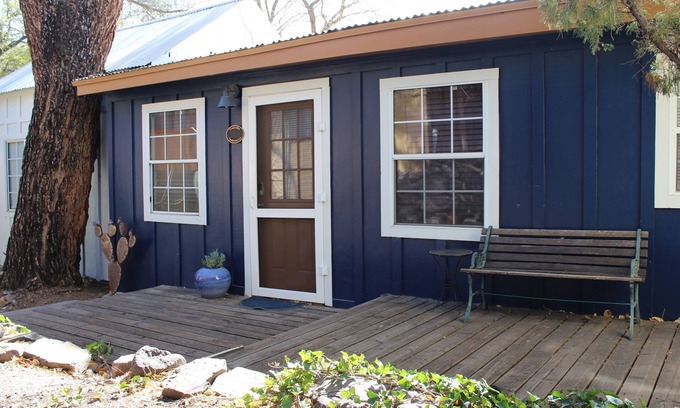Bisbee Cabin | Rustic Old Bisbee Cabin - Whole House