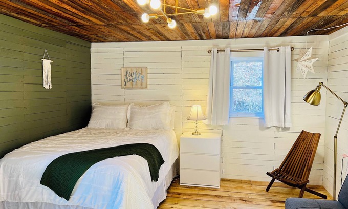 Fountain Run Cottage | Rustic Old Mill Tiny Home