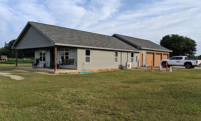 Gallion House | Rustic Paradise; Arcola Ranch Guest House