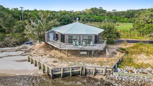 Ocean Springs House | Rustic Retreat