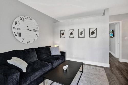 Poinciana Park Apartment | Rustic Retreats Cozy 1BR For 4 Guests Minutes From Las Olas