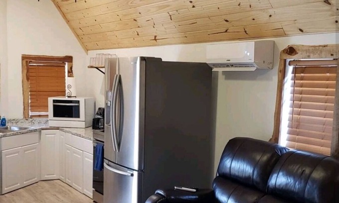 Tulsa Cabin | Rustic Tiny Cabin with private hot tub 7mins from downtown