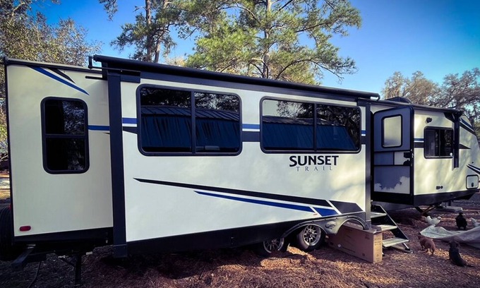 Putnam Hall House | RV Glamping At Animal Sanctuary