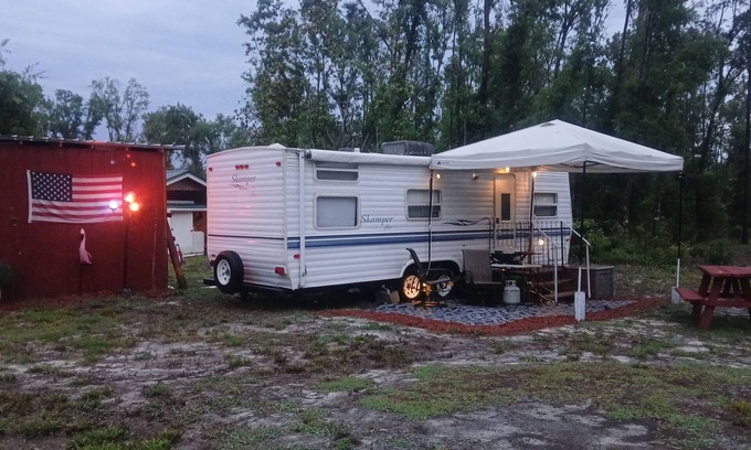 Mayo House | RV with 1full bed 2twin beds and AC WiFi smart TV bathroom outdoor shower house