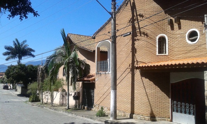 Sao Francisco da Praia House | São Sebastião Townhouse with pool, play area, 5dorm, accommodation 21 people