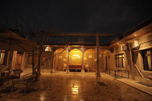 Samarkand House | "S e a s o n S"