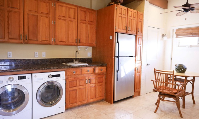 Portlock Bed & Breakfast | Safe + Clean 1BD/1BA surrounded by organic garden