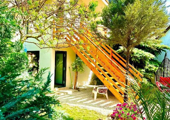 Doua Mai House | Saga proprietate administrata de o gazda particulara