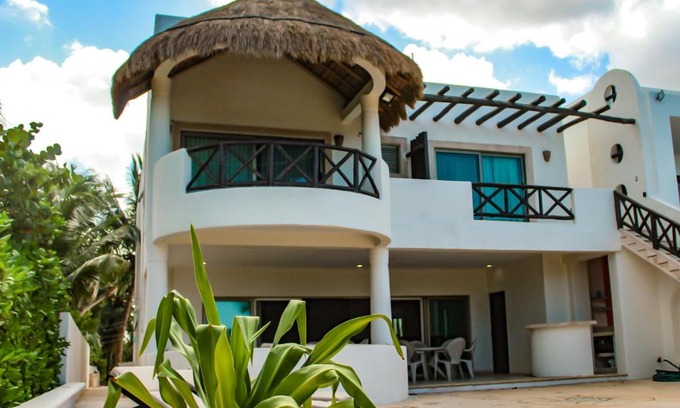 Ixil House | Salamina Luxury private house