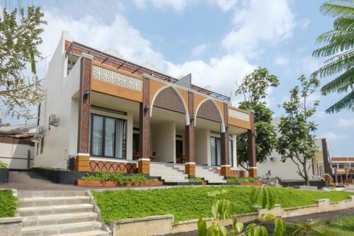 Jakarta Hotel | Salma Syariah by TwoSpaces, Bogor