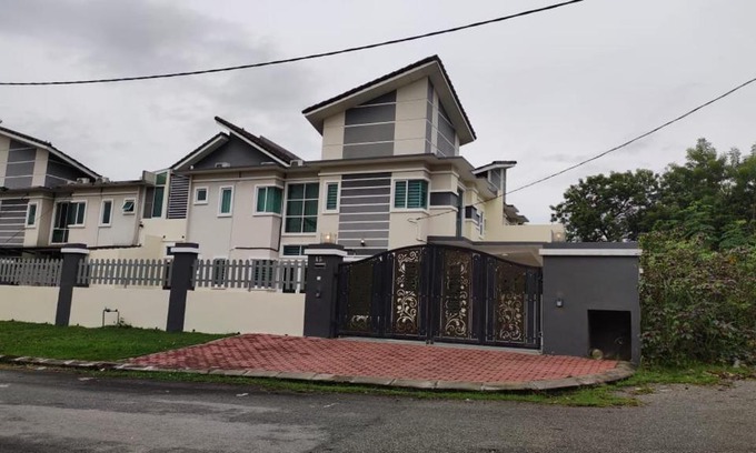 Malim Jaya Apartment | Sample House