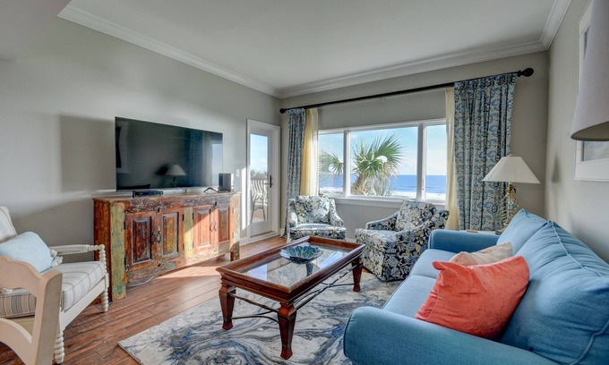 American Beach Condo | Sandcastle Retreat - Hosted by Moore AI Rentals