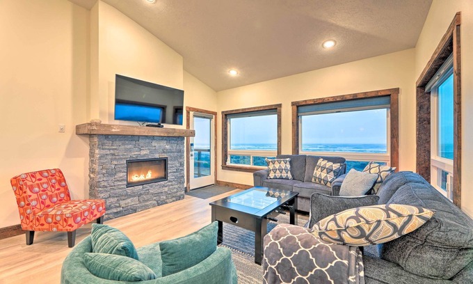 Waldport Cottage | Sanderling Sea Cottages, Unit 5 w/Ocean Views!