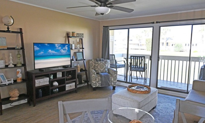 Holiday Isle Apartment | Sandpiper Cove Unit 2063 1 Bedroom in Destin, FL
