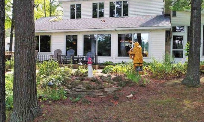 Waupaca Cottage | Sandy Bottom Lodge on the Beautiful Chain O Lakes in Waupaca