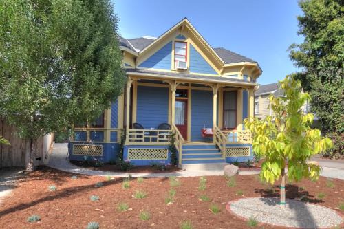 Oak Park Villa | Santa Barbara Classic by Paradise Retreats