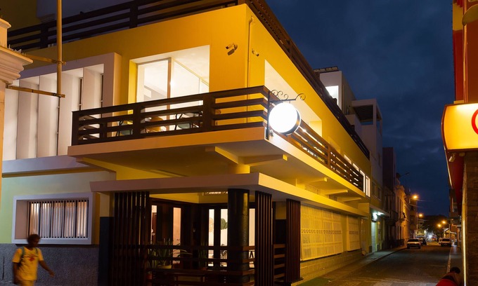 Mindelo Hotel | Santa Cruz Boutique Hotel