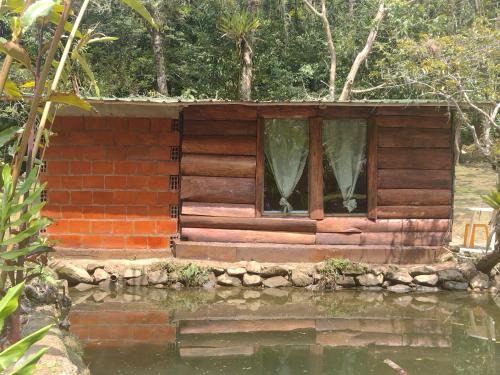 Pance House | Sapiens house cabaña del lago clásica