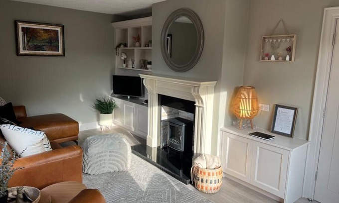 Newry House | Sarah’s cottage