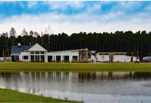 Hardeeville House | Savannah Lakes RV Resort