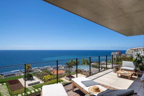 Sao Martinho Apartment | Savoy Monumentalis III by An Island Apart