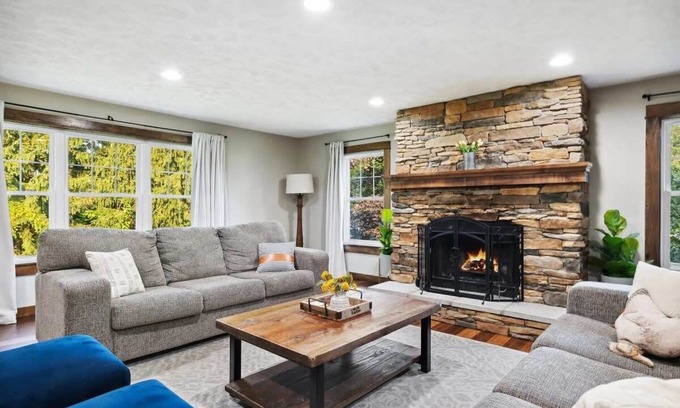 Sawyer House | Sawyer Farmhouse: Spacious Family Retreat