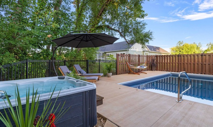 Harbert House | Sawyer Retreat with private pool and hot tub!