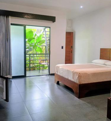 Boca Arenal Hotel | Scala Inn