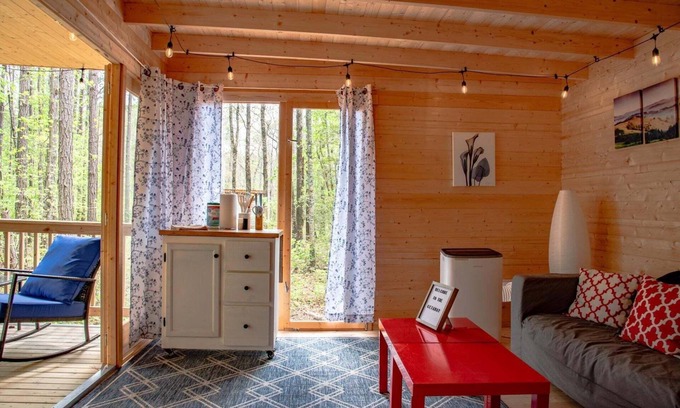 Coalmont Cottage | Scandinavian Cabin at Getaway on Ranger Creek