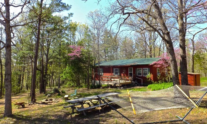 Dixon Cottage | Scenic Indian House Bluff Cottage is Secluded Above the Gasconade River Valley
