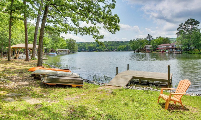 Hot Springs Village Apartment | Scenic Studio on Lake Desoto w/Patio!