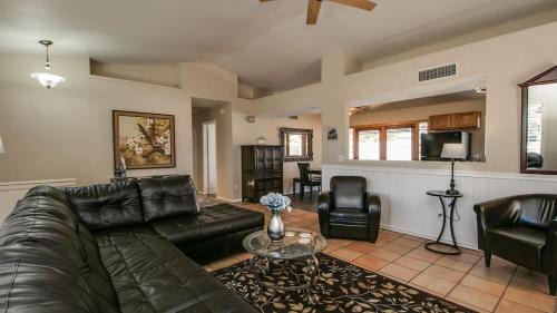Paradise Valley Village House | Scottsdale Kierland 3 Bdrm with Sparkling Pool